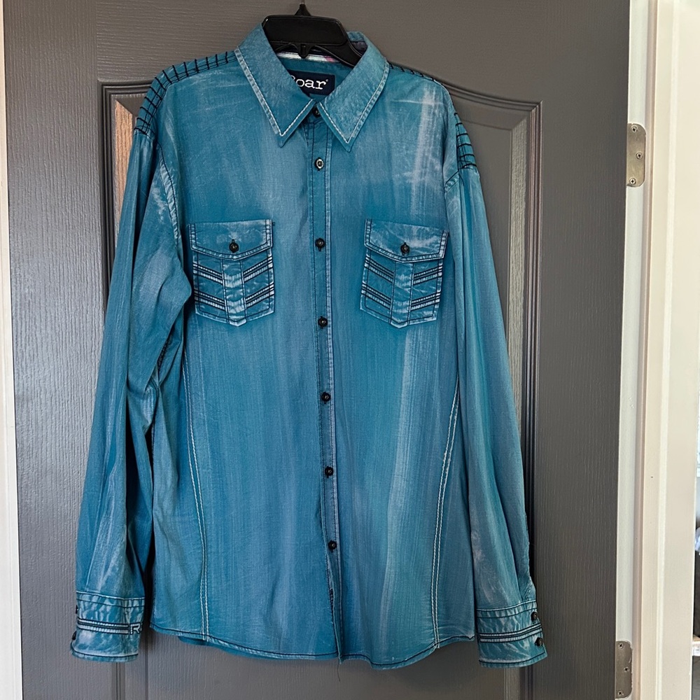 Men’s Roar Foundation EditionTeal Button-Up Shirt Large